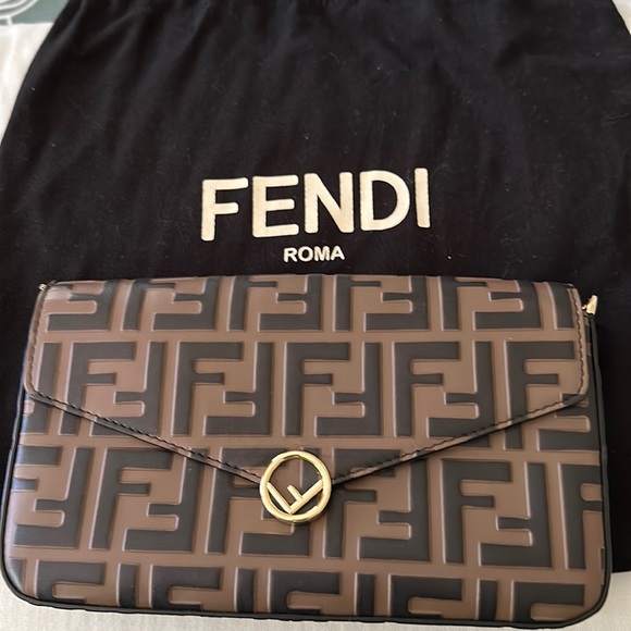 AUTHENTIC FENDI | Wallet On Chain With Pouches - Picture 5 of 11